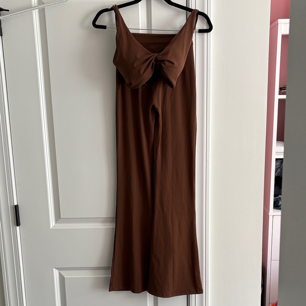Chic Brown active wear
